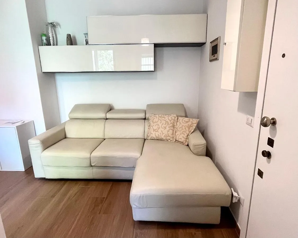Citta Studi M4 Subway Linate, City Center 10 Min, Luminoso Appartamento Full Optional Wi-Fi Milan 0*,  Italy